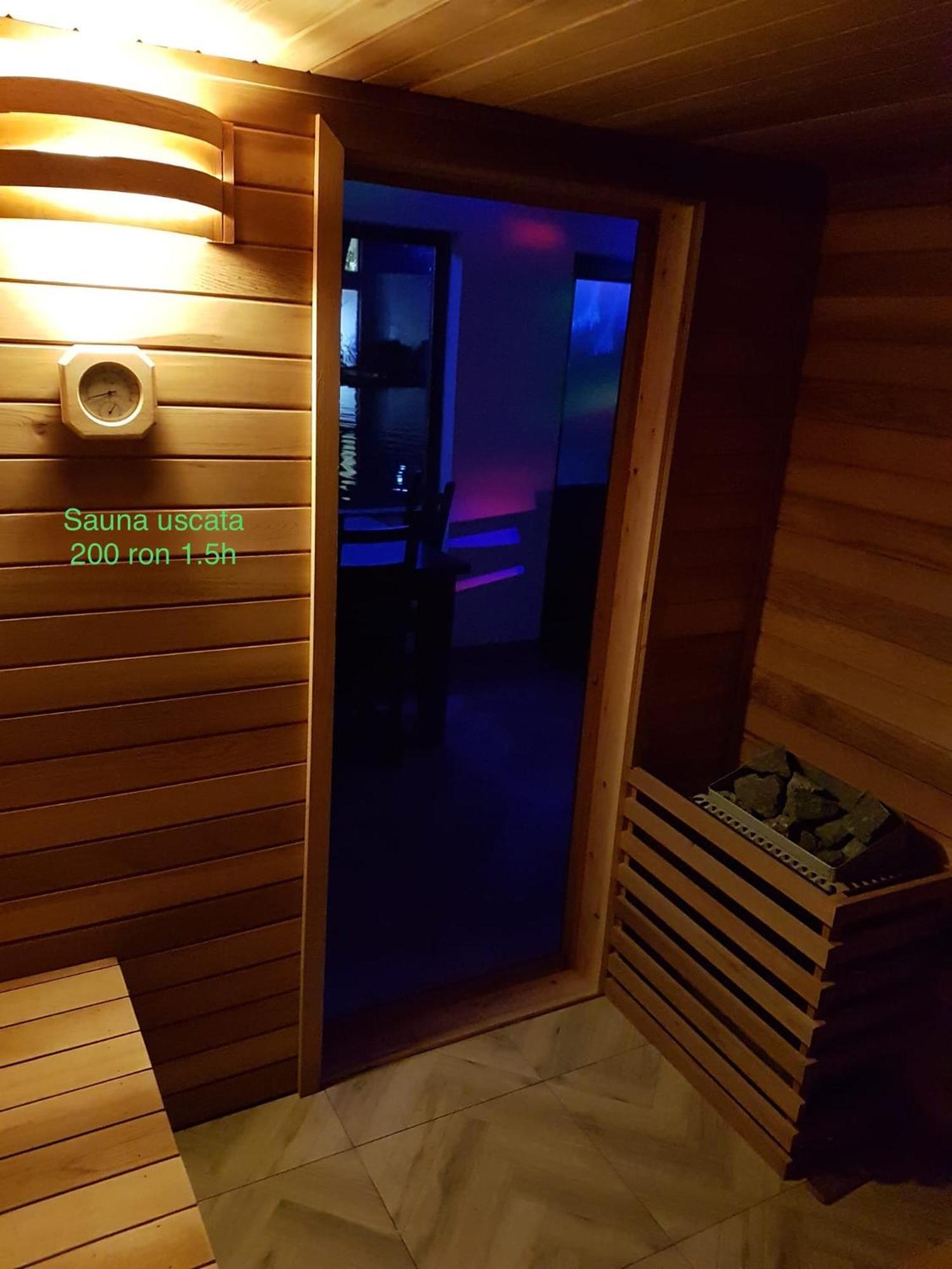 Cedar Crest Aparthotel